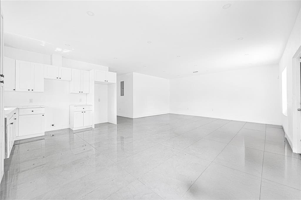 7990 NW 8th Avenue, Miami FL 33150 — 2
