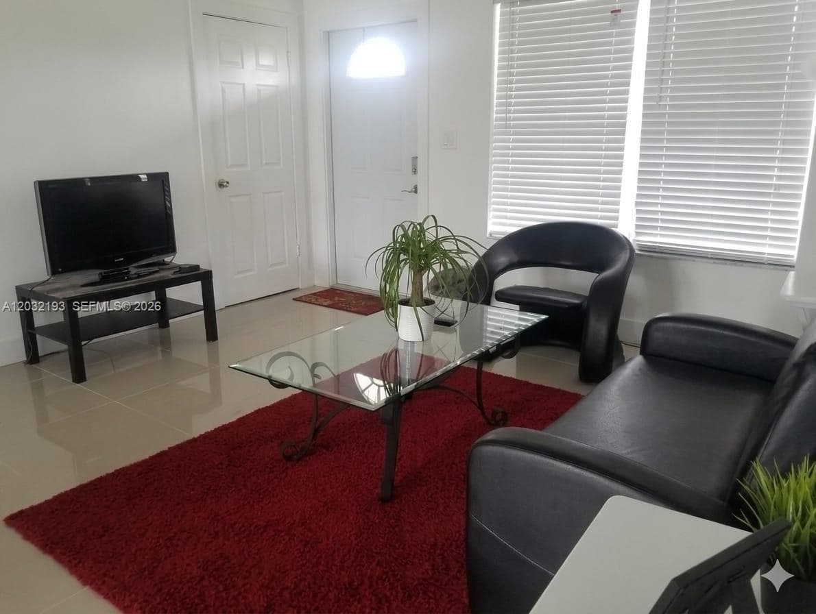 1321 NW 199th St, Miami Gardens FL 33169 — 3