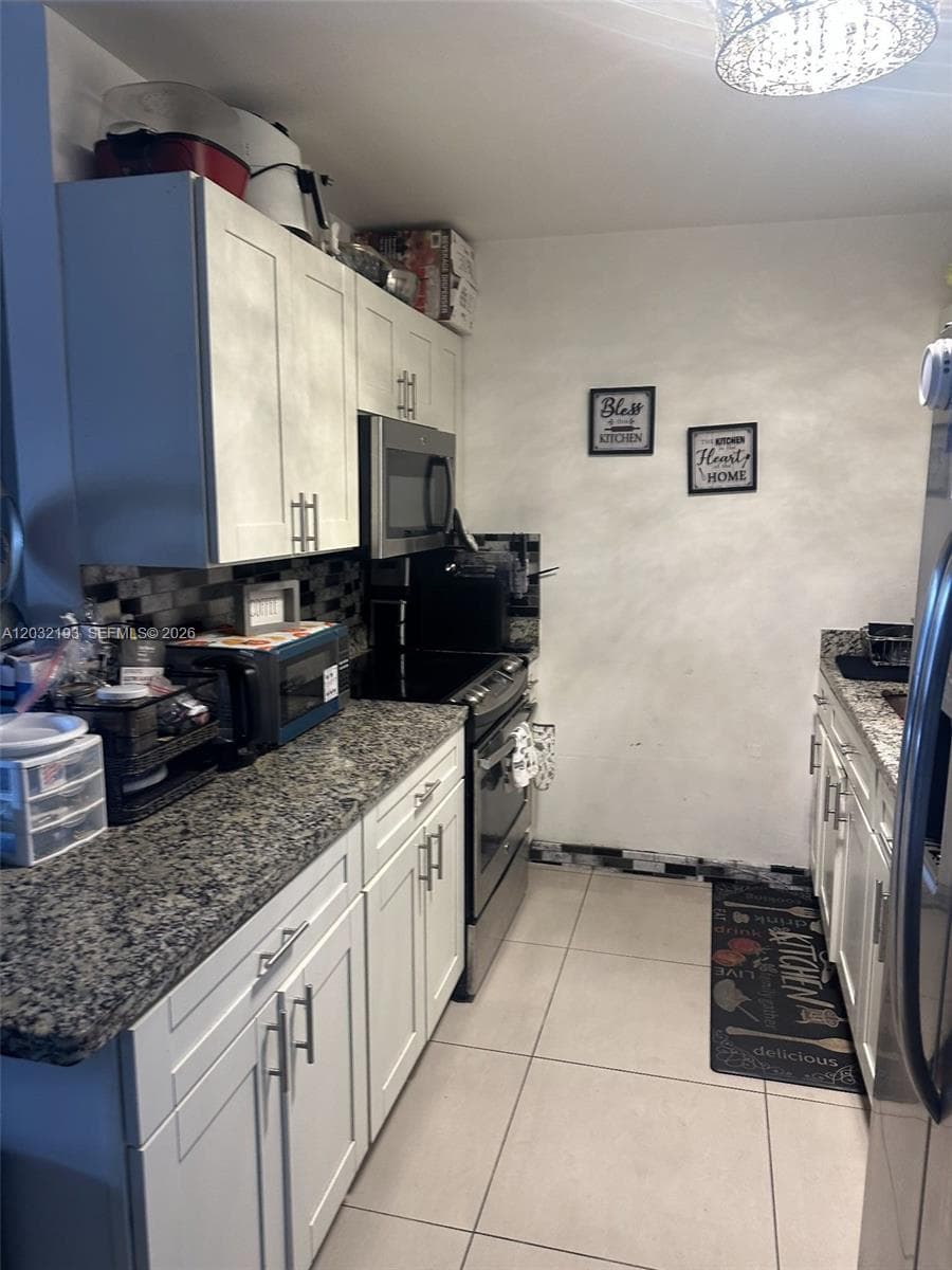 1321 NW 199th St, Miami Gardens FL 33169 — 24