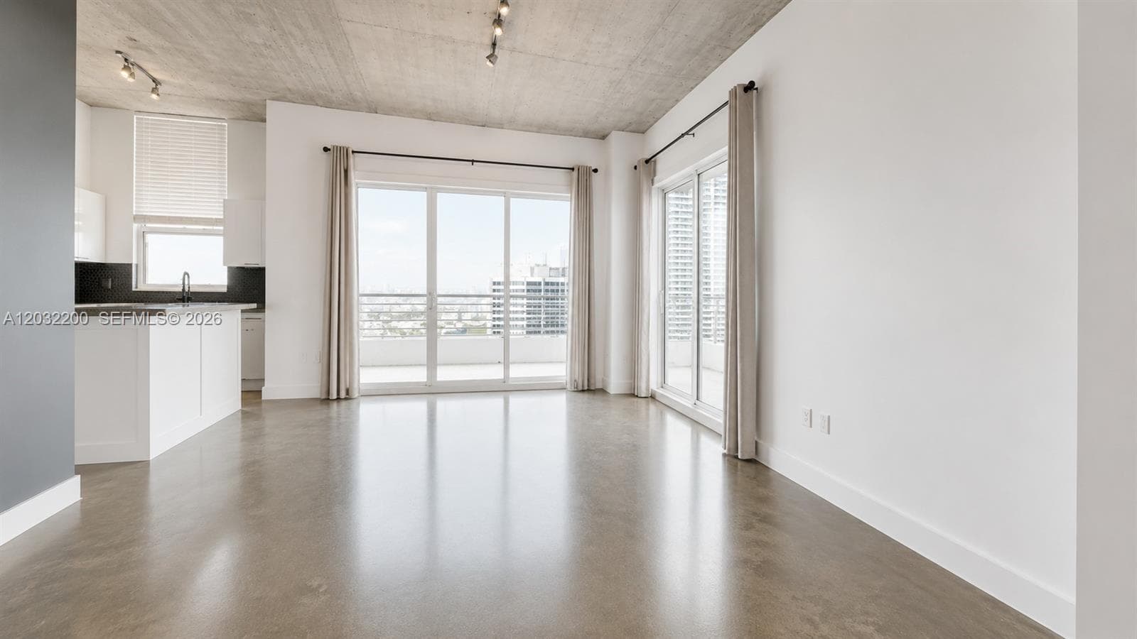 133 NE 2nd Ave # 3112, Miami FL 33132 — 2