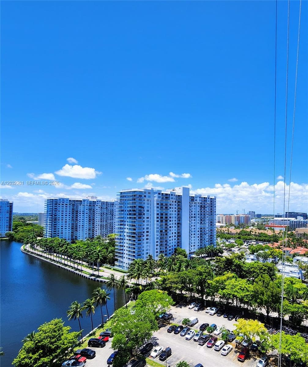 18181 NE 31st Ct # 1710, Aventura FL 33160 — 36