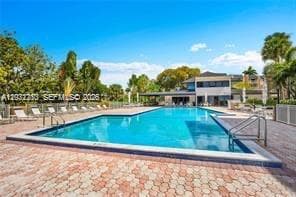 7775 SW 86th St # 105, Miami FL 33143 — 16