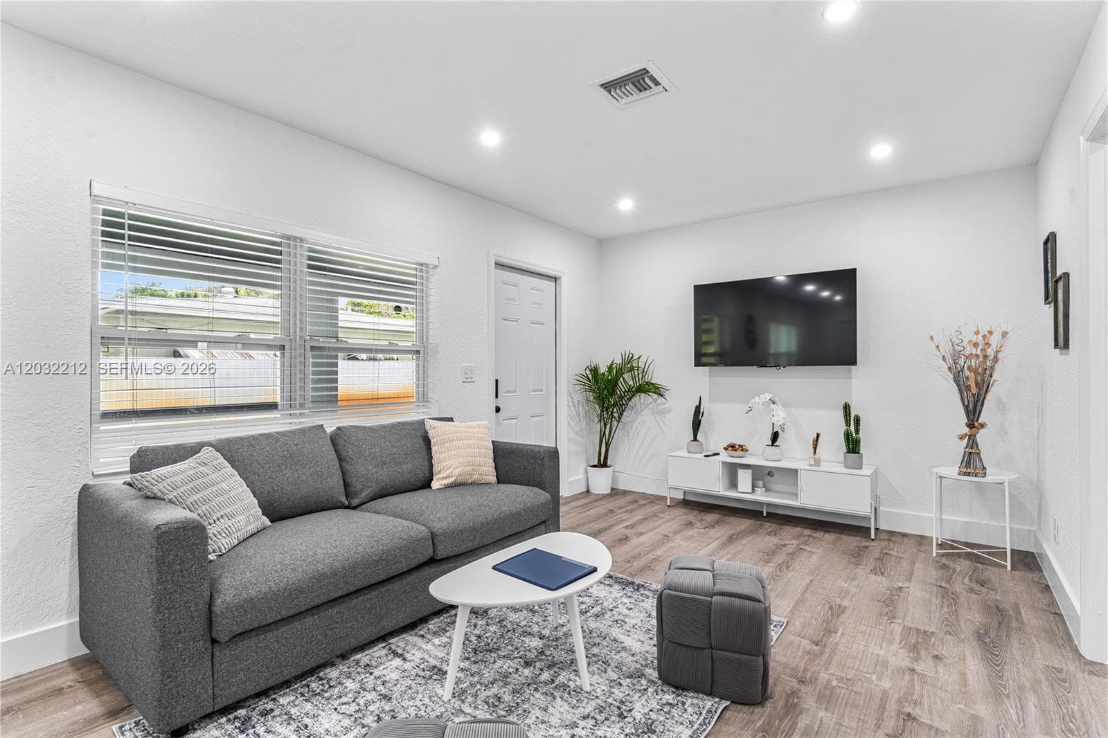 1523 NE 118th Ter # 2, Miami FL 33161 — 5