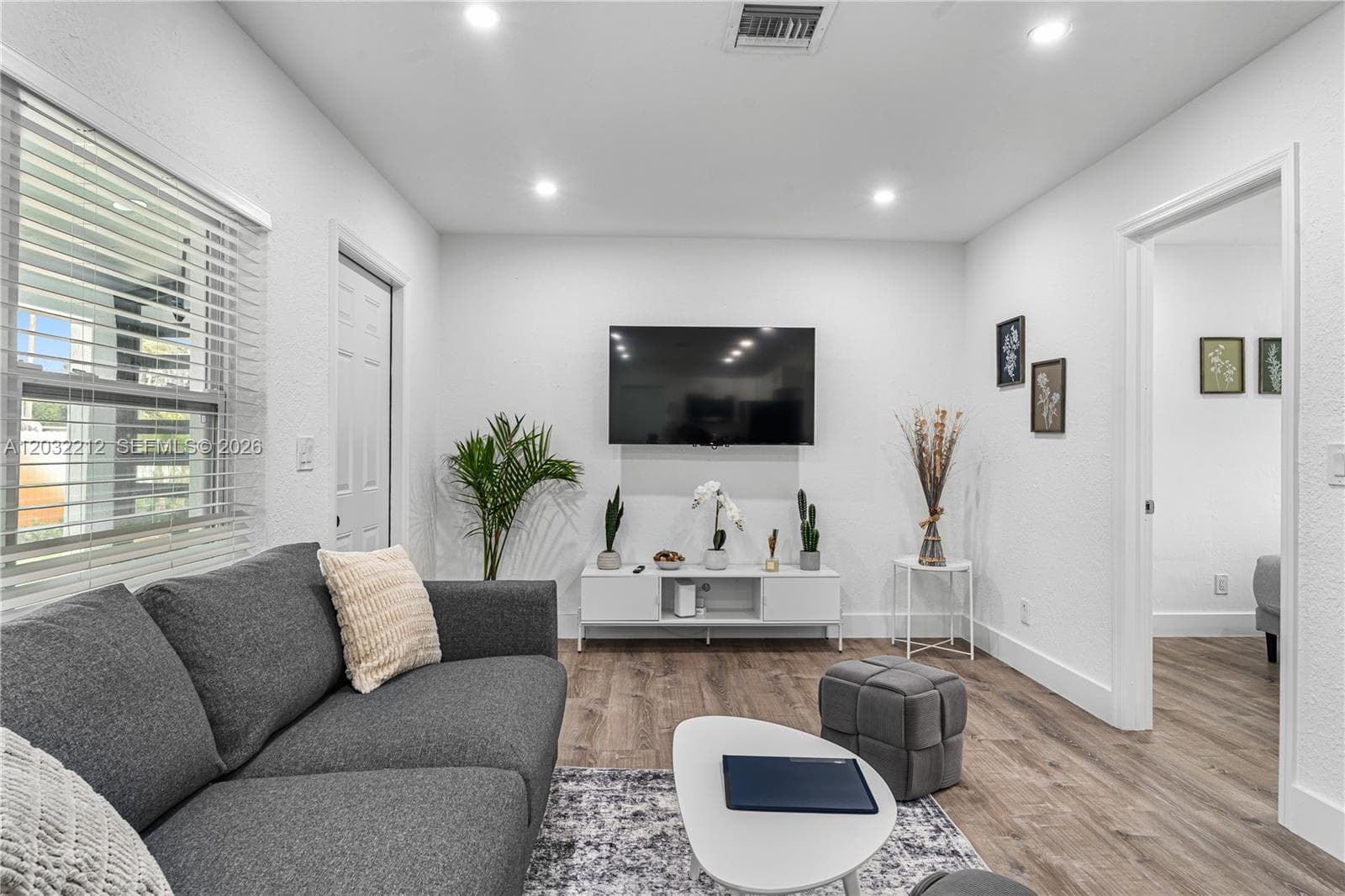 1523 NE 118th Ter # 2, Miami FL 33161 — 4