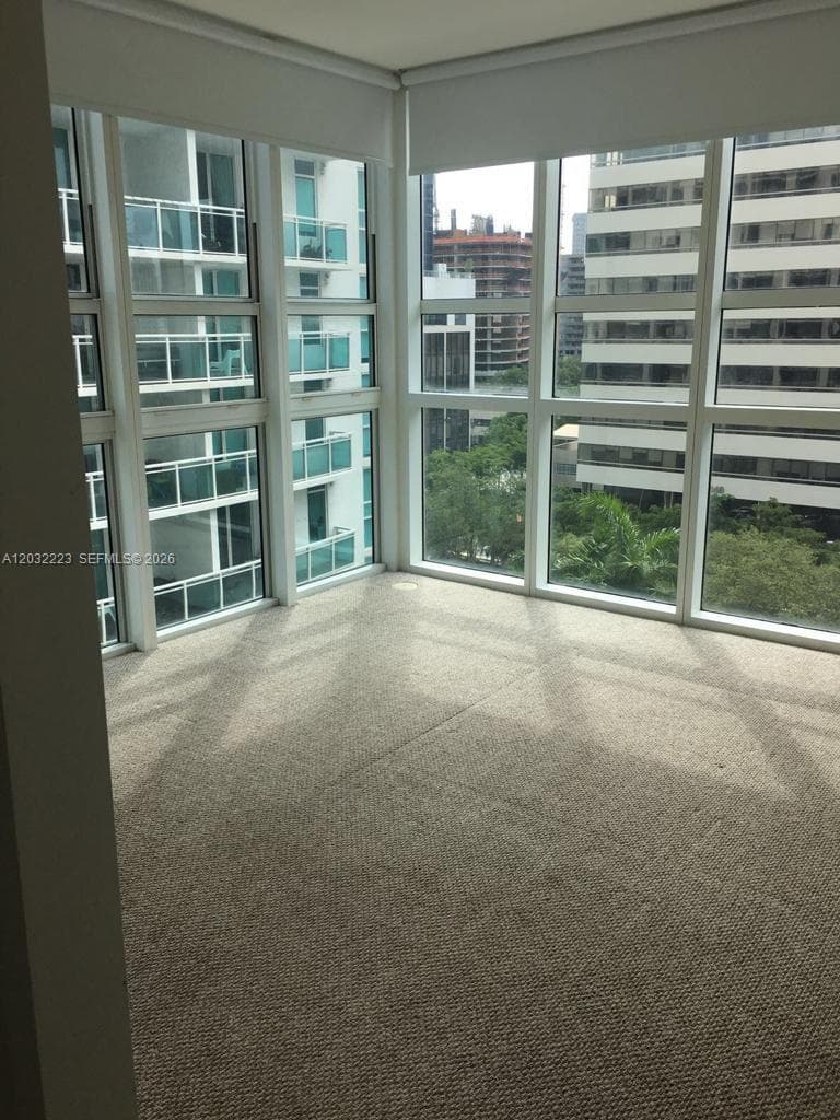 950 Brickell Bay Dr # 701, Miami FL 33131 — 2