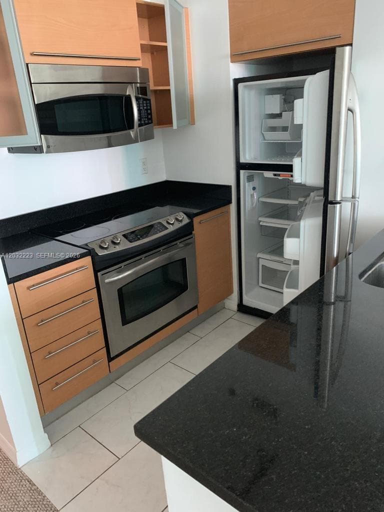 950 Brickell Bay Dr # 701, Miami FL 33131 — 5