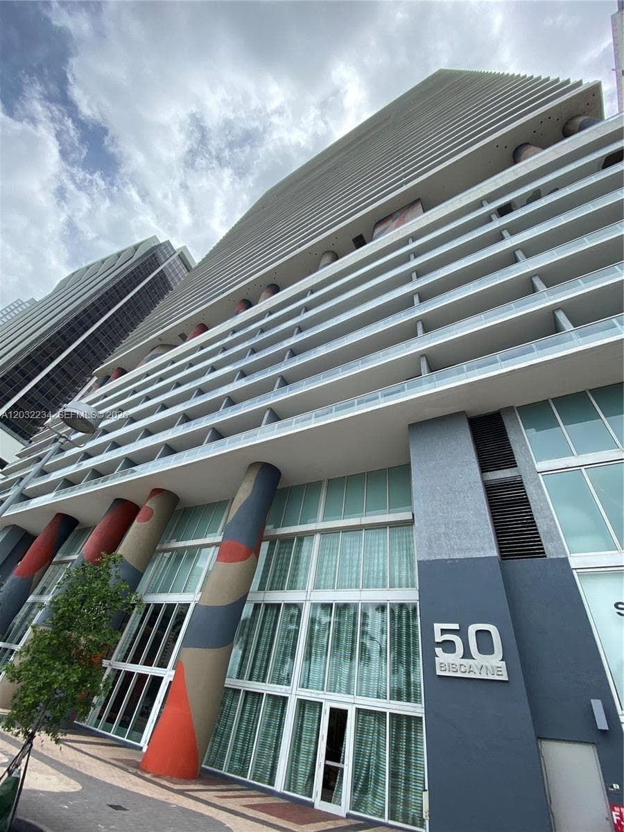 50 Biscayne Blvd # 2902, Miami FL 33132 — 2