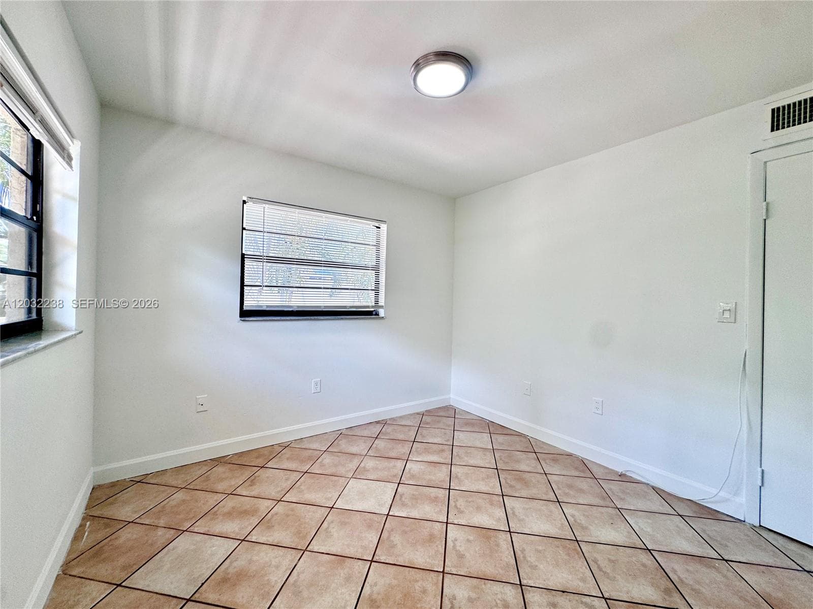 1250 Lincoln Rd # 203, Miami Beach FL 33139 — 11