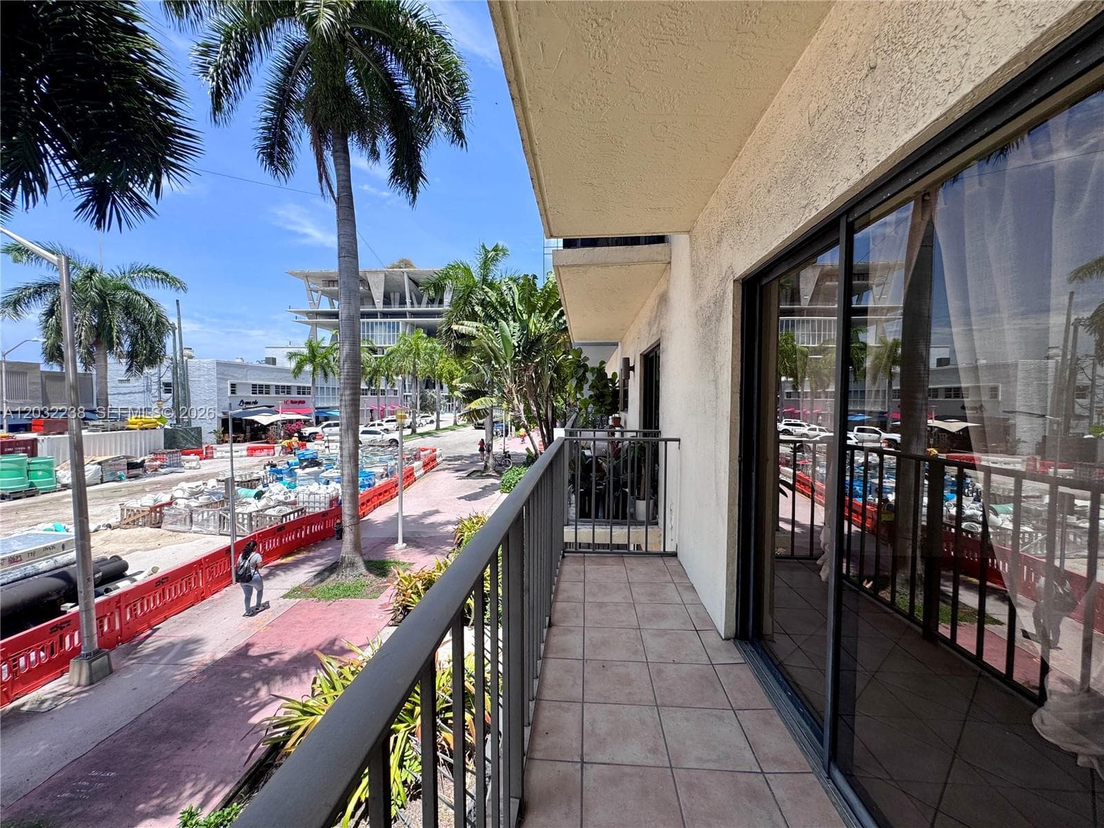 1250 Lincoln Rd # 203, Miami Beach FL 33139 — 21