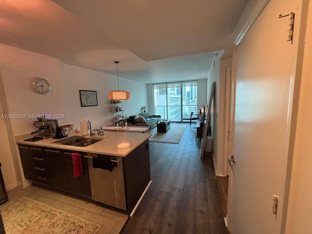 55 SE 6th St # 1208, Miami FL 33131 — 7
