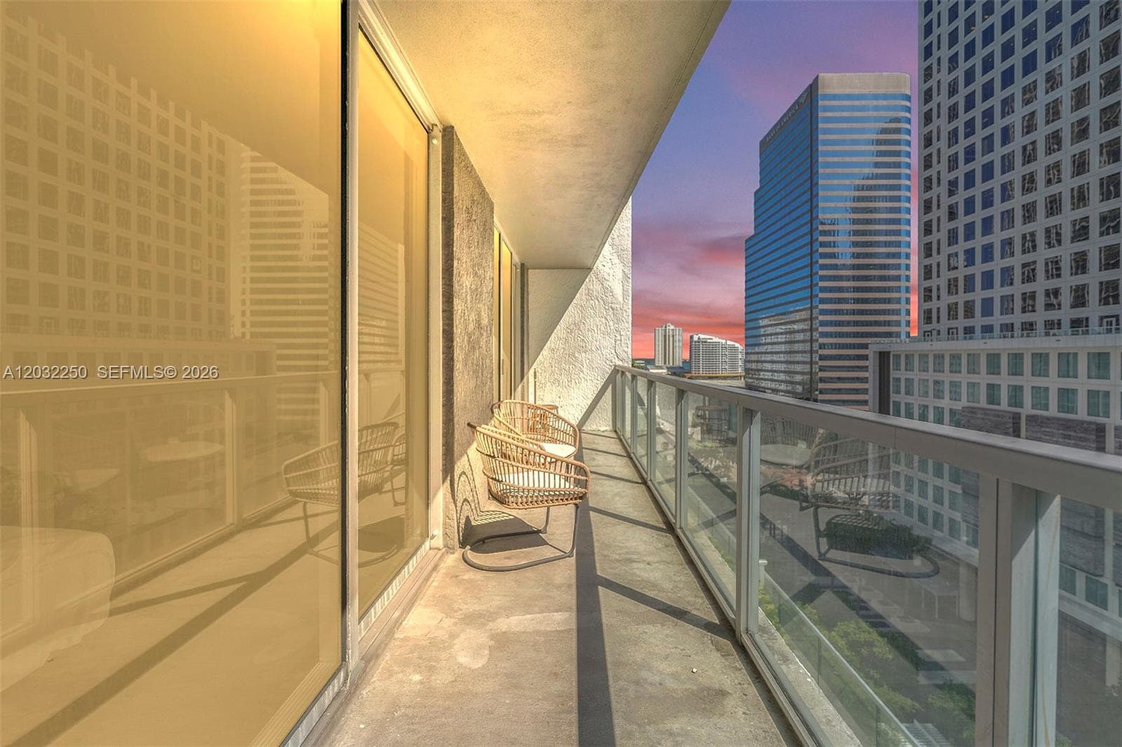 55 SE 6th St # 1208, Miami FL 33131 — 31
