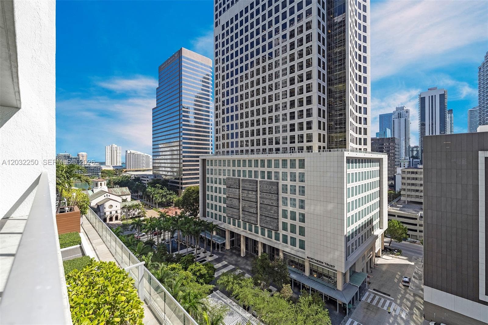 55 SE 6th St # 1208, Miami FL 33131 — 29