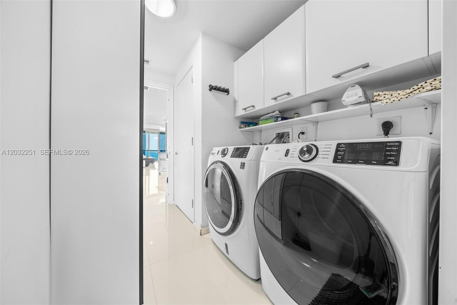 17121 Collins Ave # 1802, Sunny Isles Beach FL 33160 — 16