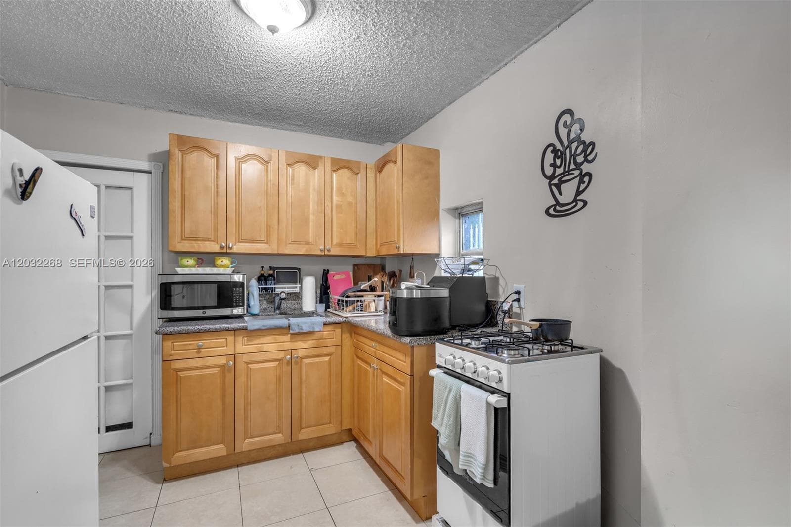 4820 W 2nd Ln, Hialeah FL 33012 — 26