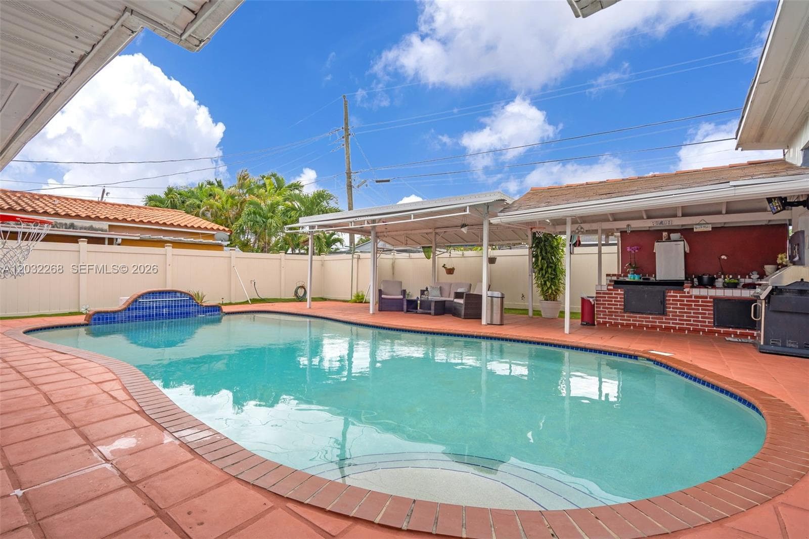 4820 W 2nd Ln, Hialeah FL 33012 — 32