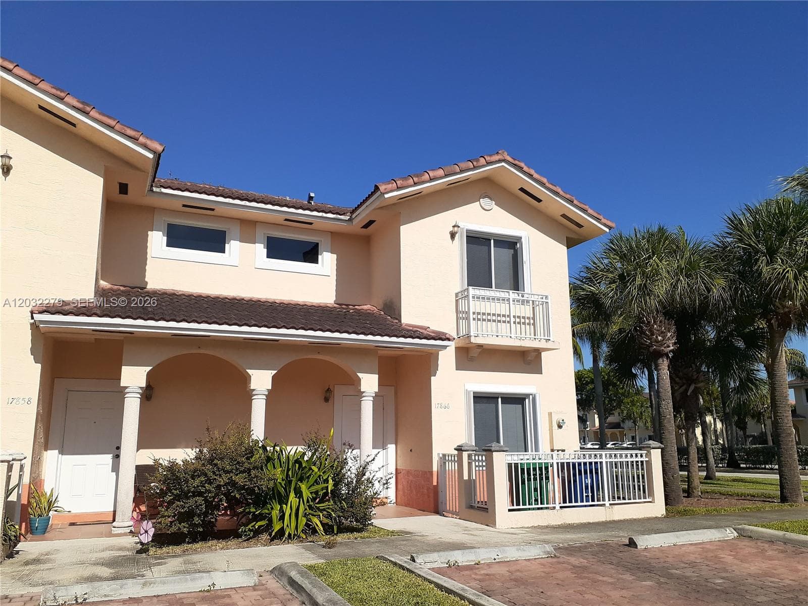 17866 NW 74th Ct, Hialeah FL 33015 — 2