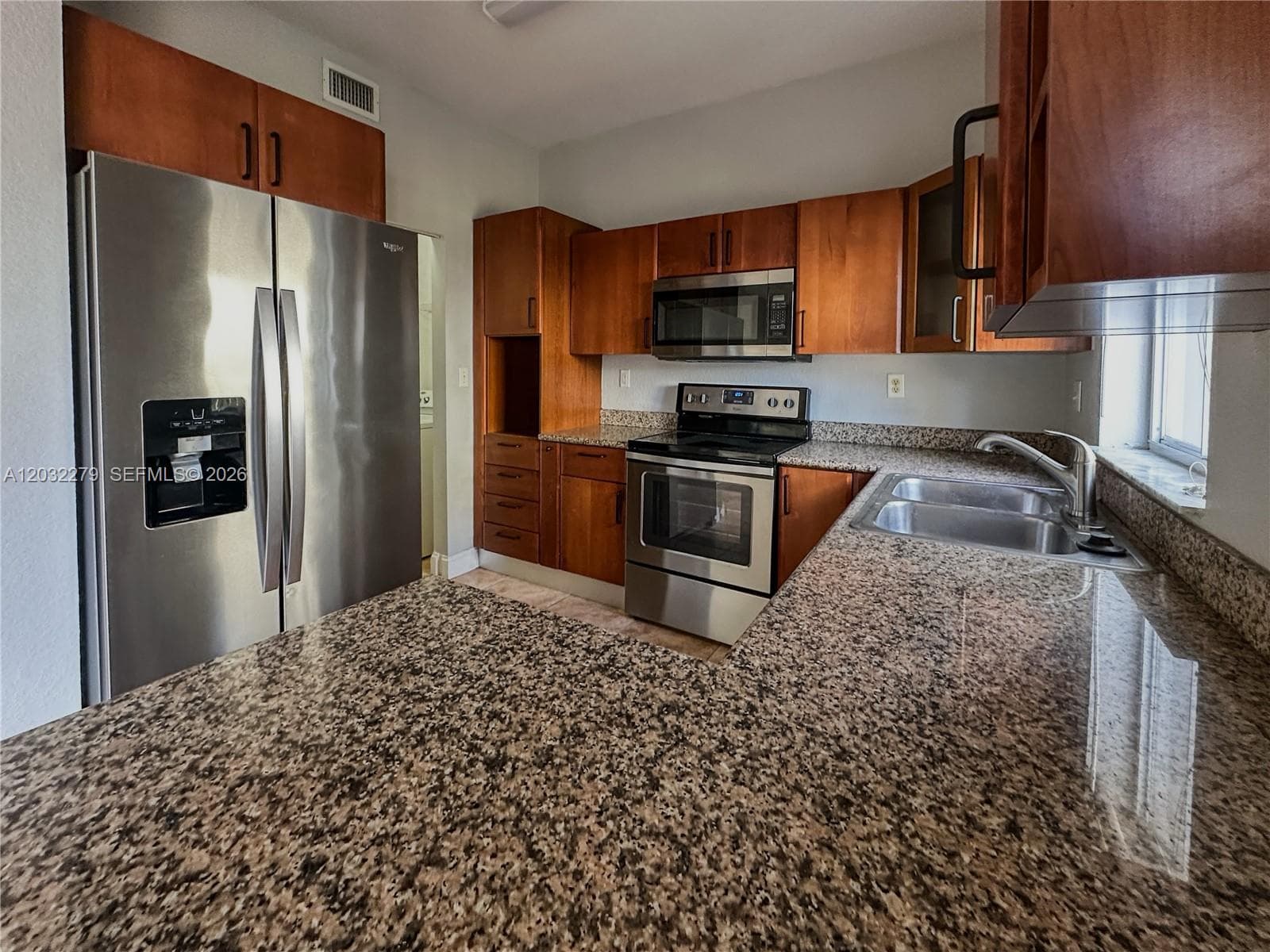 17866 NW 74th Ct, Hialeah FL 33015 — 7