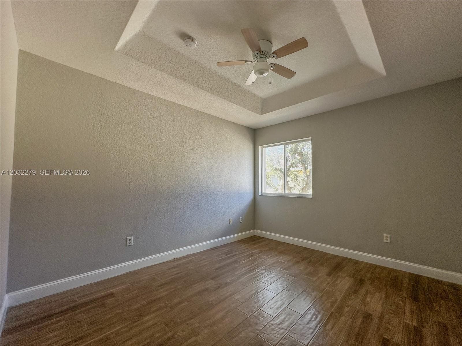 17866 NW 74th Ct, Hialeah FL 33015 — 32