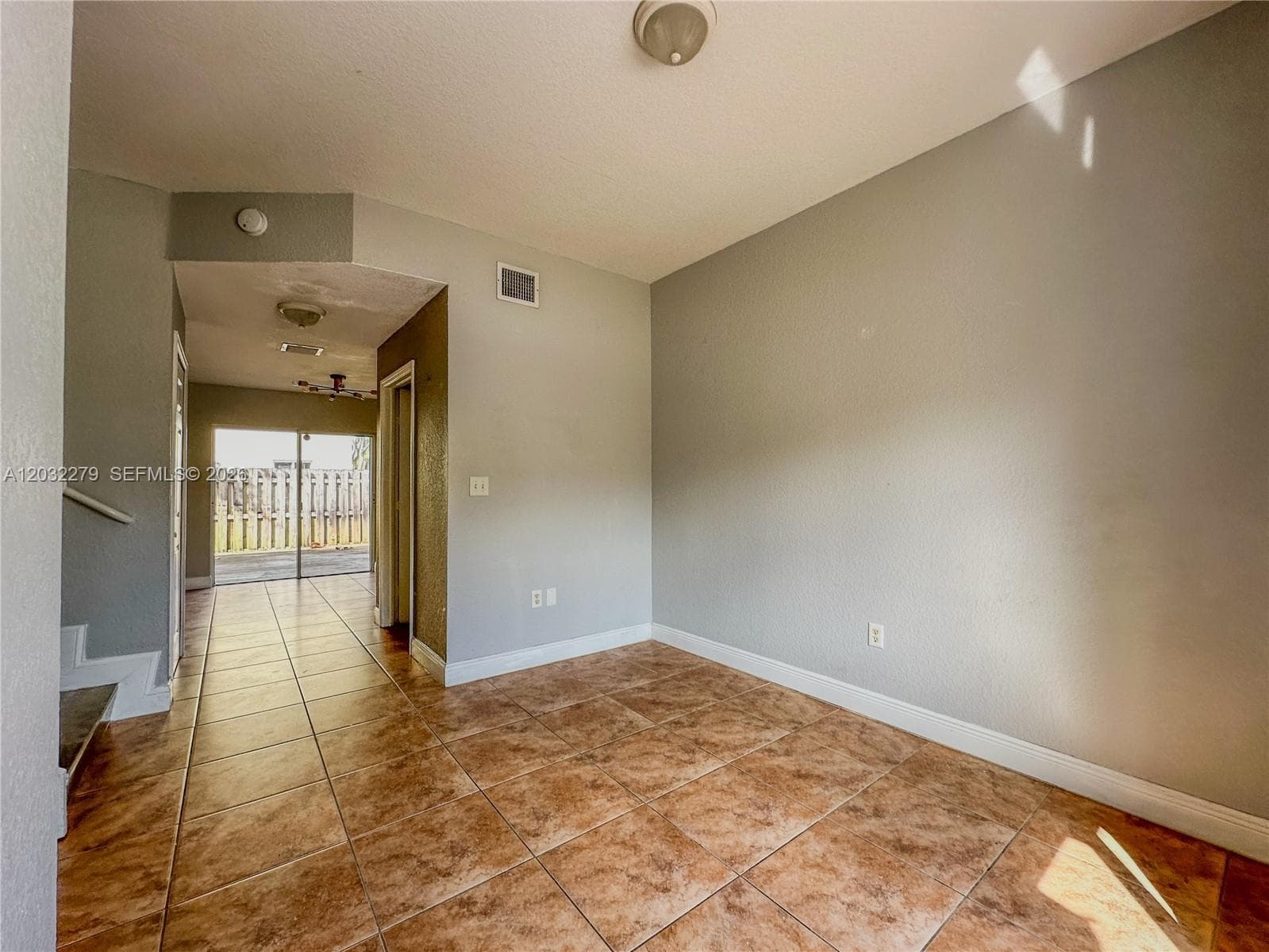 17866 NW 74th Ct, Hialeah FL 33015 — 11