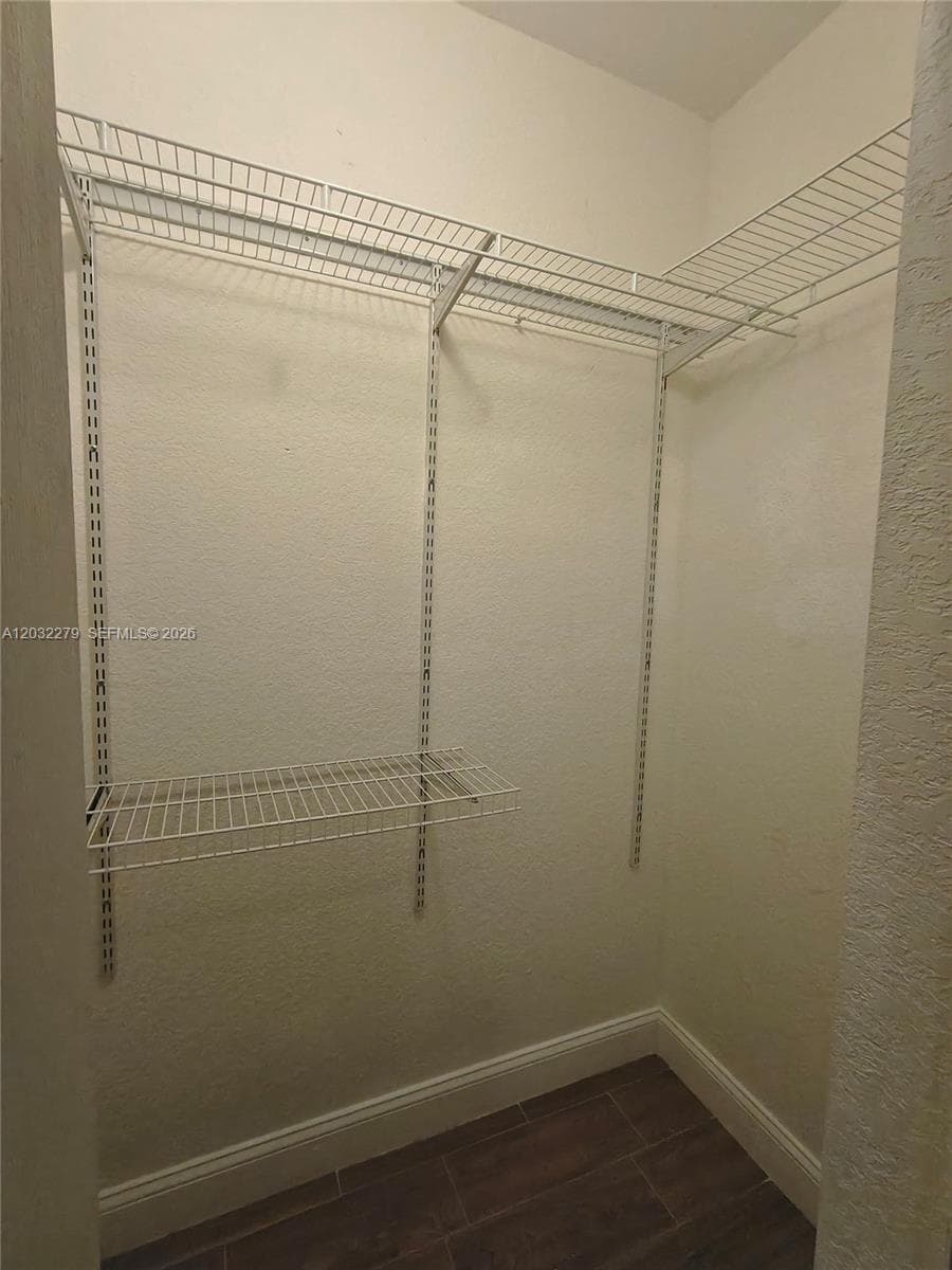 17866 NW 74th Ct, Hialeah FL 33015 — 35