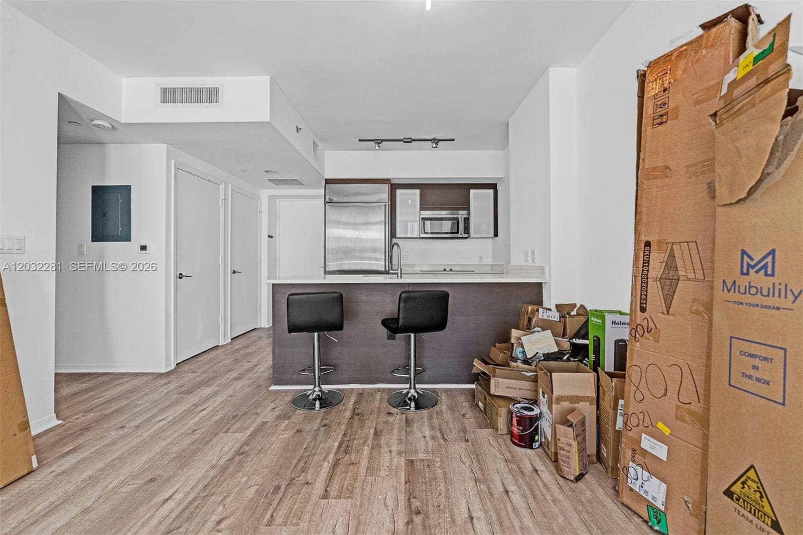 55 SE 6th St # 1208, Miami FL 33131 — 6