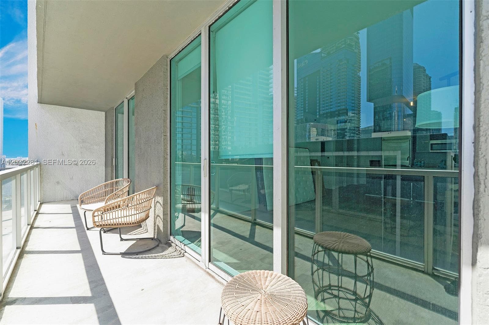 55 SE 6th St # 1208, Miami FL 33131 — 29