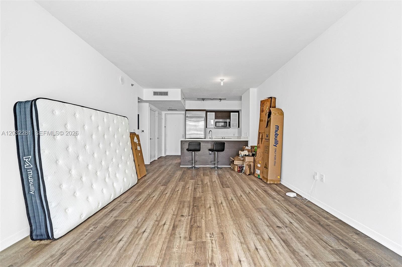 55 SE 6th St # 1208, Miami FL 33131 — 8