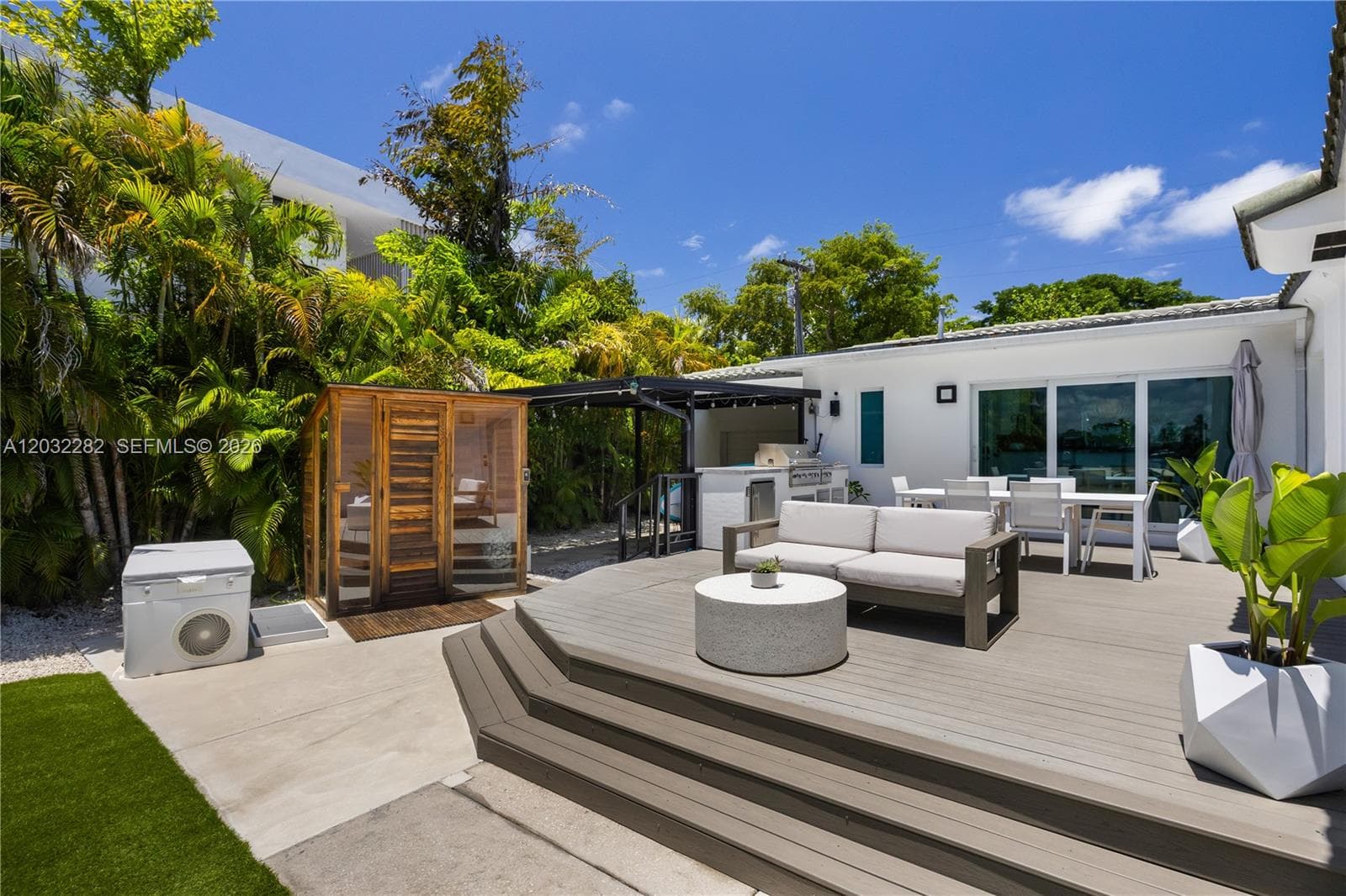 930 Stillwater Dr, Miami Beach FL 33141 — 27