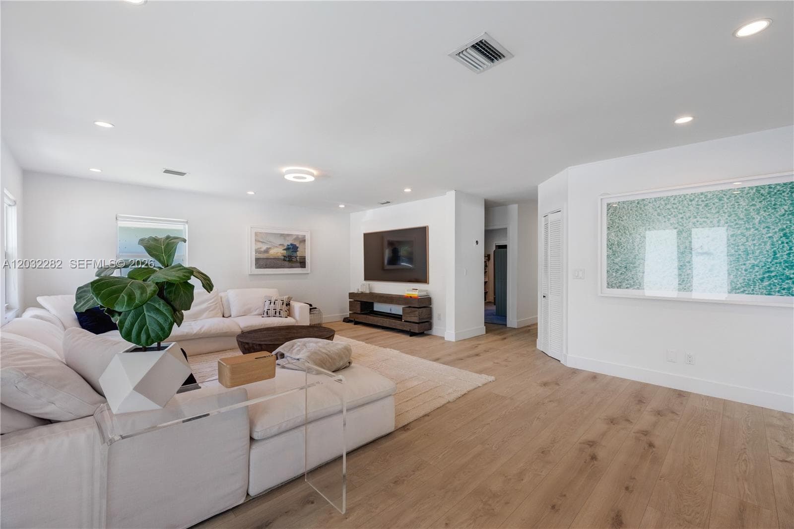 930 Stillwater Dr, Miami Beach FL 33141 — 3