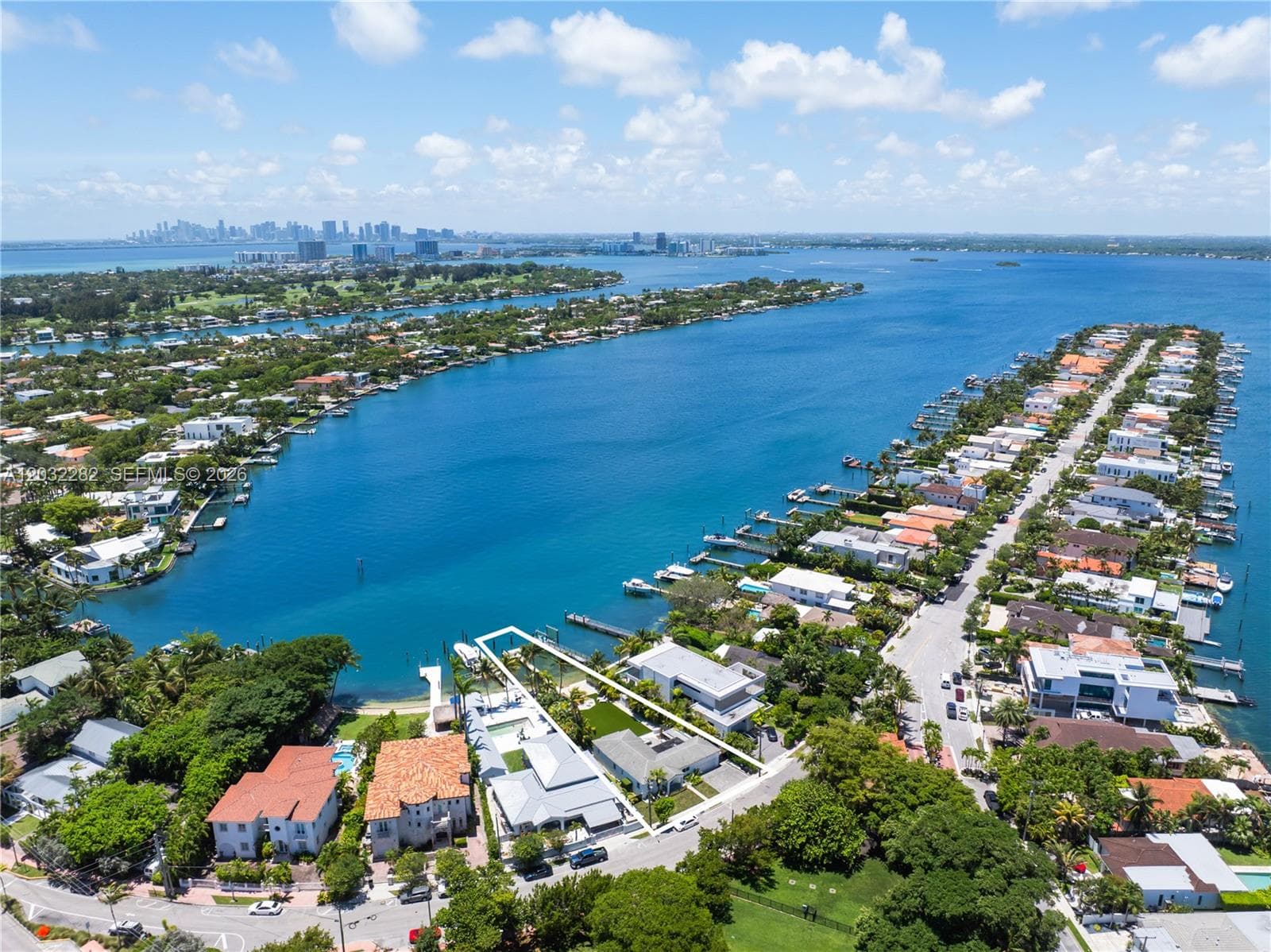 930 Stillwater Dr, Miami Beach FL 33141 — 38