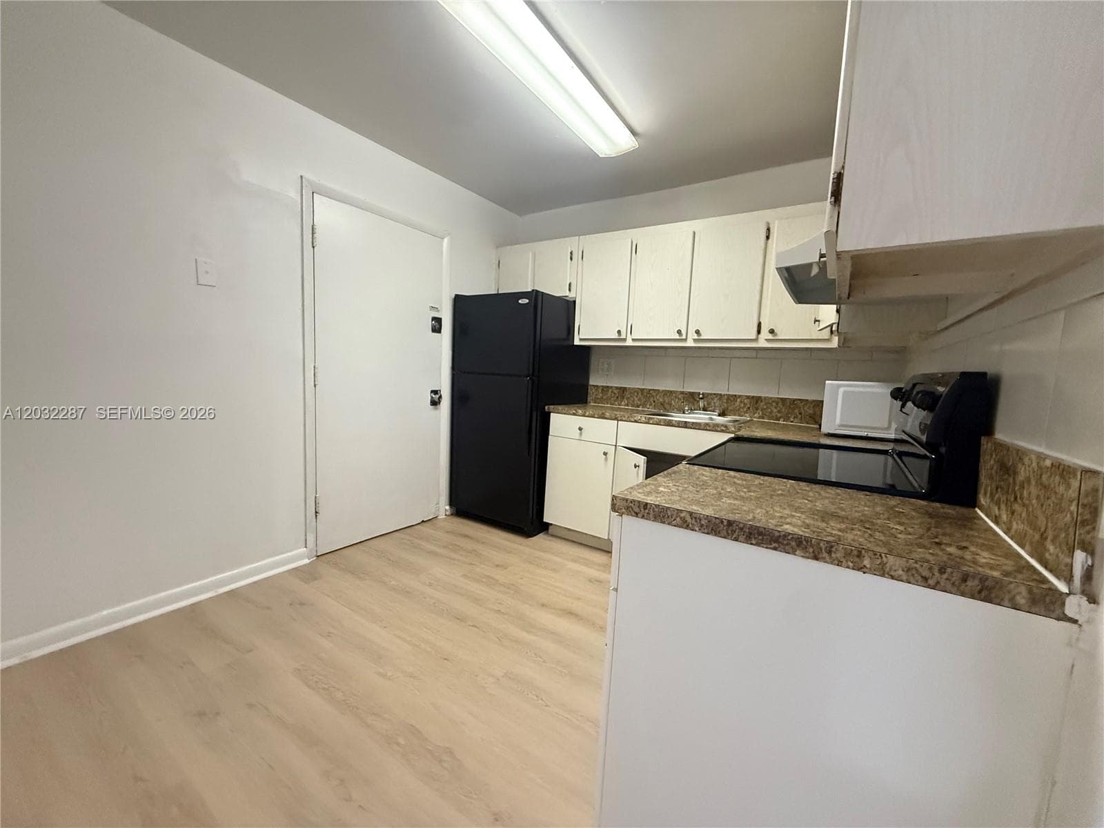 12215 W Dixie Hwy # 306, North Miami FL 33161 — 2