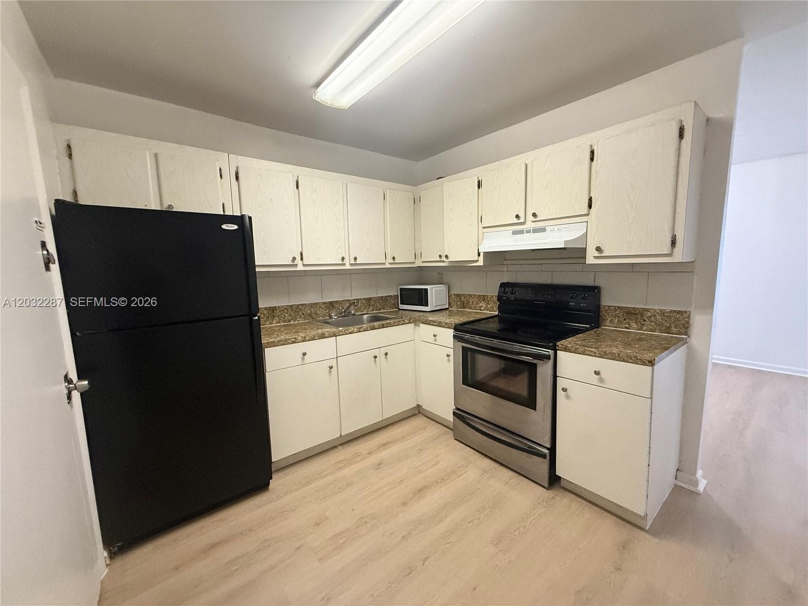 12215 W Dixie Hwy # 306, North Miami FL 33161 — 1