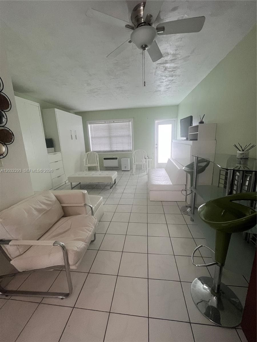 851 Meridian Ave # 44, Miami Beach FL 33139 — 2