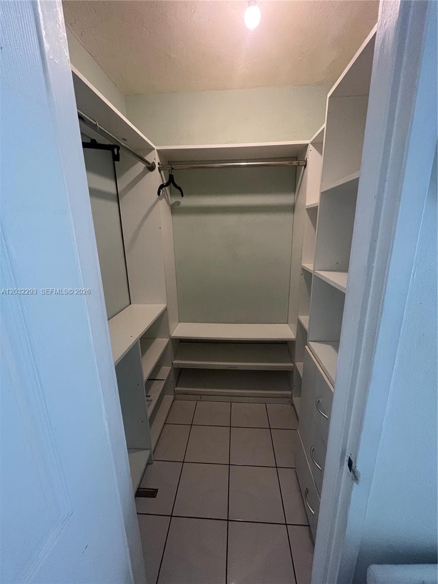 851 Meridian Ave # 44, Miami Beach FL 33139 — 5