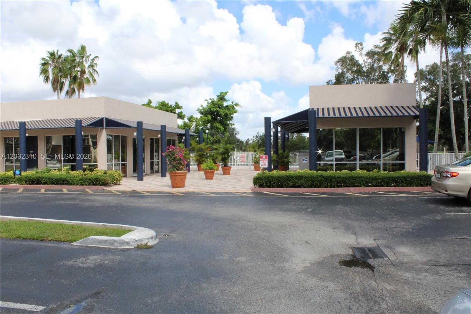 Las Brisas@ Country Club, Hialeah, FL — 9