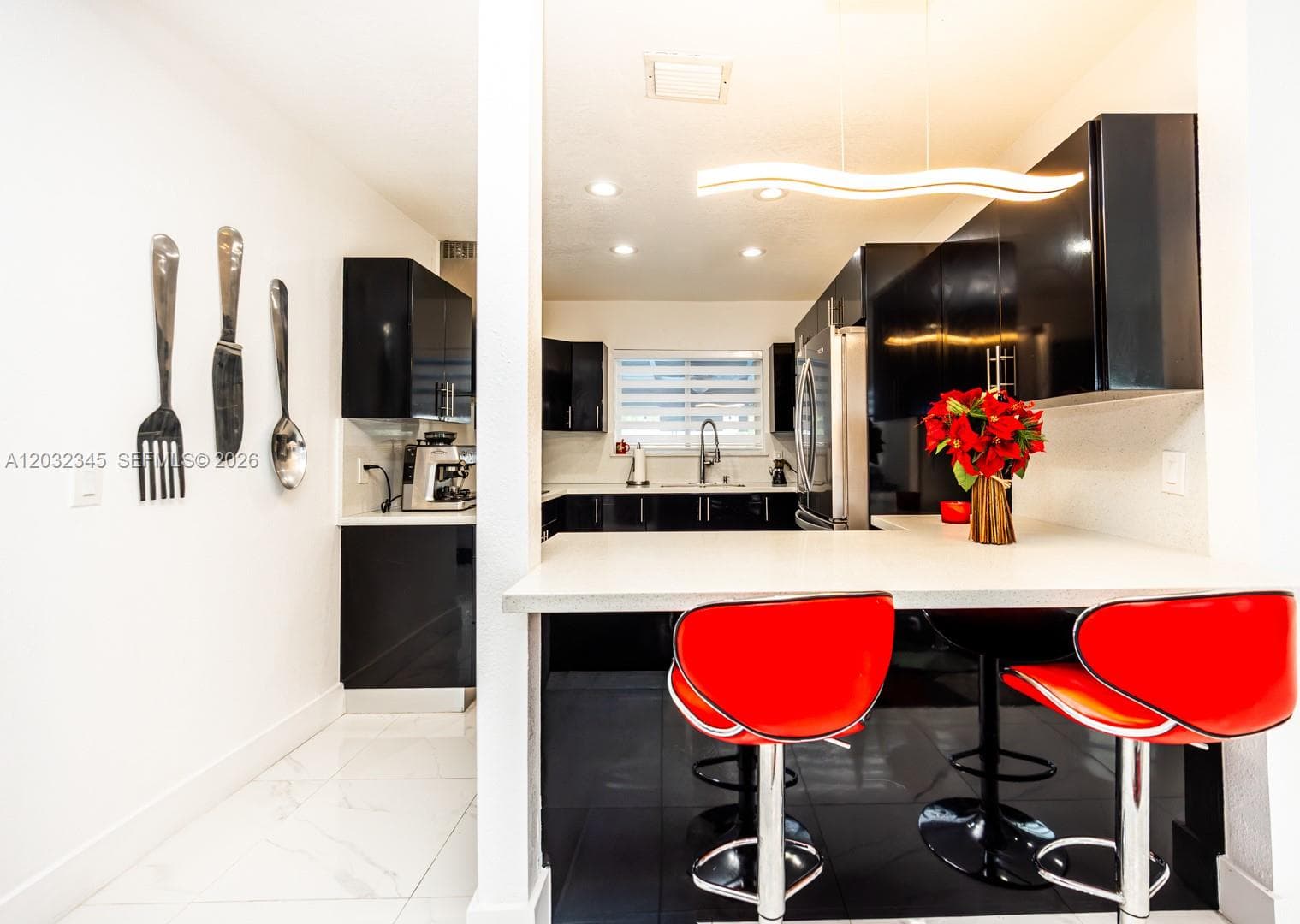 9365 SW 44th St, Miami FL 33165 — 10