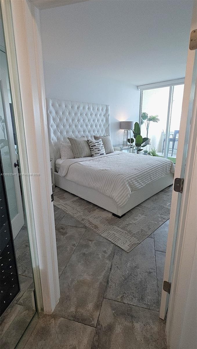300 S Pointe Dr # 908, Miami Beach FL 33139 — 10