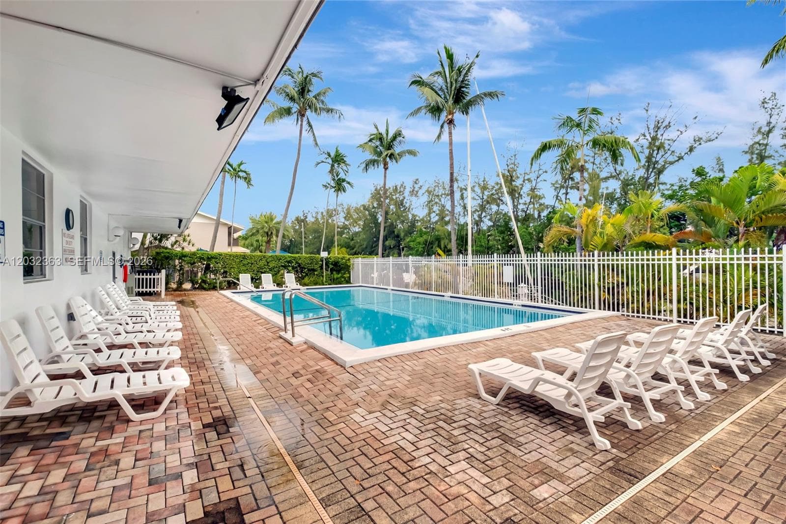 3660 NE 166th St # 205, North Miami Beach FL 33160 — 18