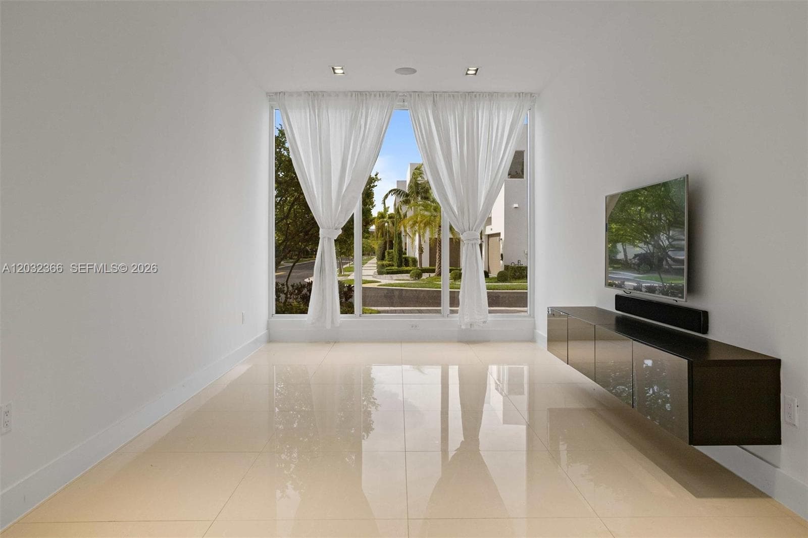 10296 NW 74th Terrace, Doral FL 33178 — 27
