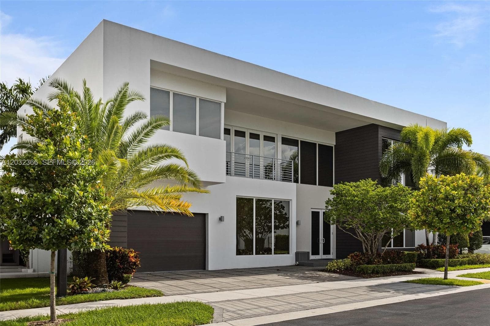 10296 NW 74th Terrace, Doral FL 33178 — 32
