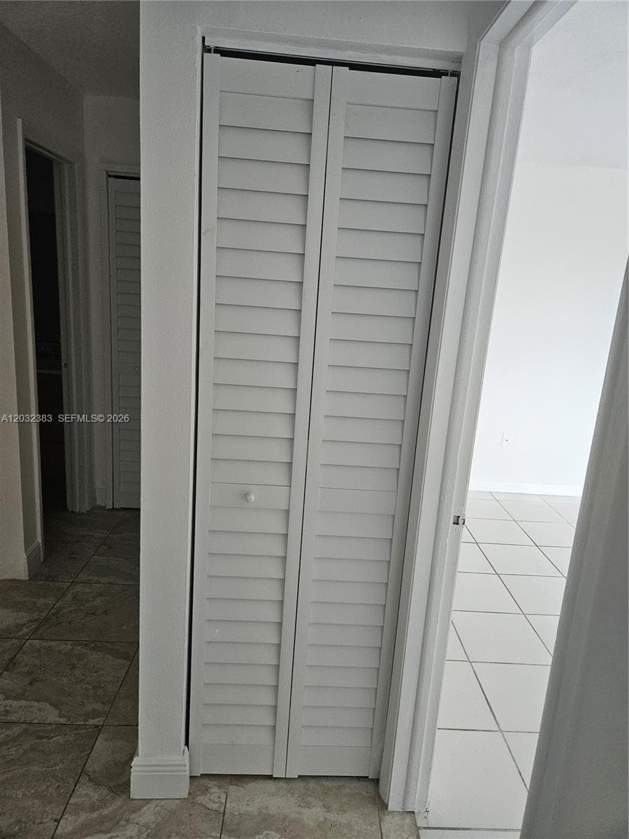 9890 NW 80th Pl # 2122, Hialeah Gardens FL 33016 — 22