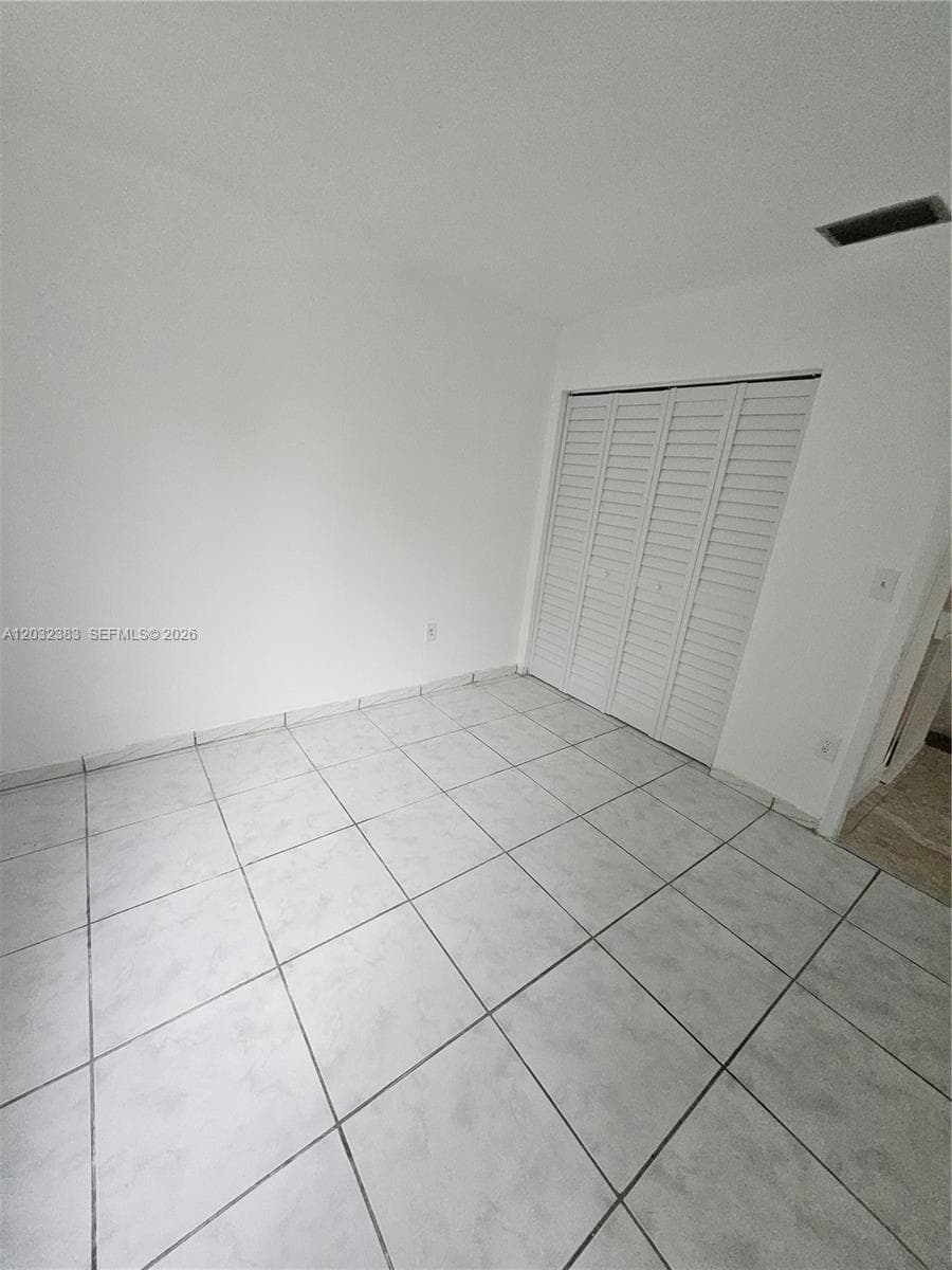 9890 NW 80th Pl # 2122, Hialeah Gardens FL 33016 — 24