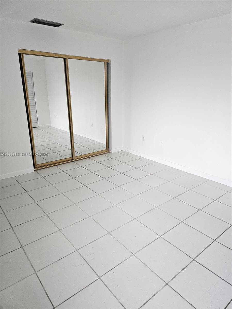 9890 NW 80th Pl # 2122, Hialeah Gardens FL 33016 — 18