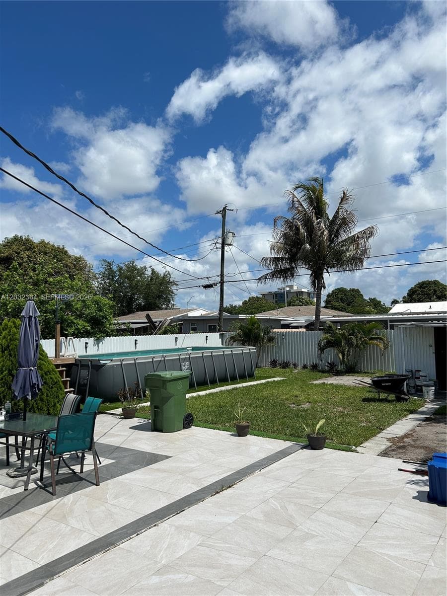 633 E 22nd St, Hialeah FL 33013 — 26