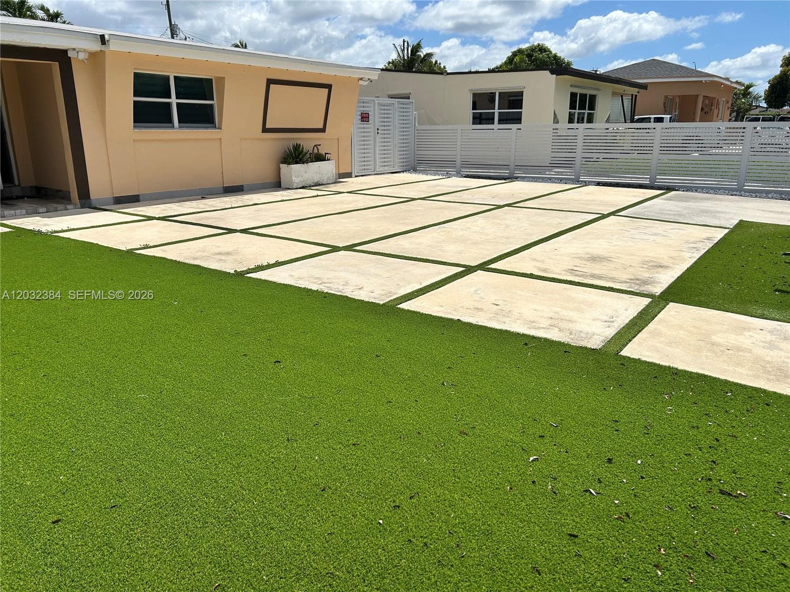 633 E 22nd St, Hialeah FL 33013 — 3
