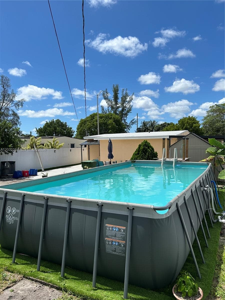 633 E 22nd St, Hialeah FL 33013 — 28