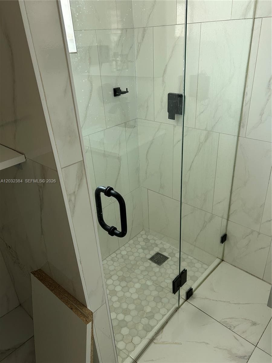 633 E 22nd St, Hialeah FL 33013 — 14