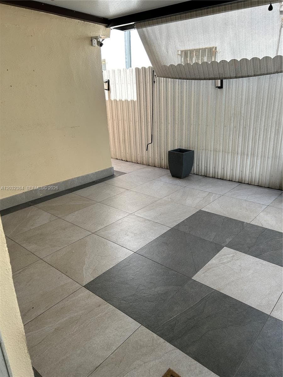 633 E 22nd St, Hialeah FL 33013 — 18