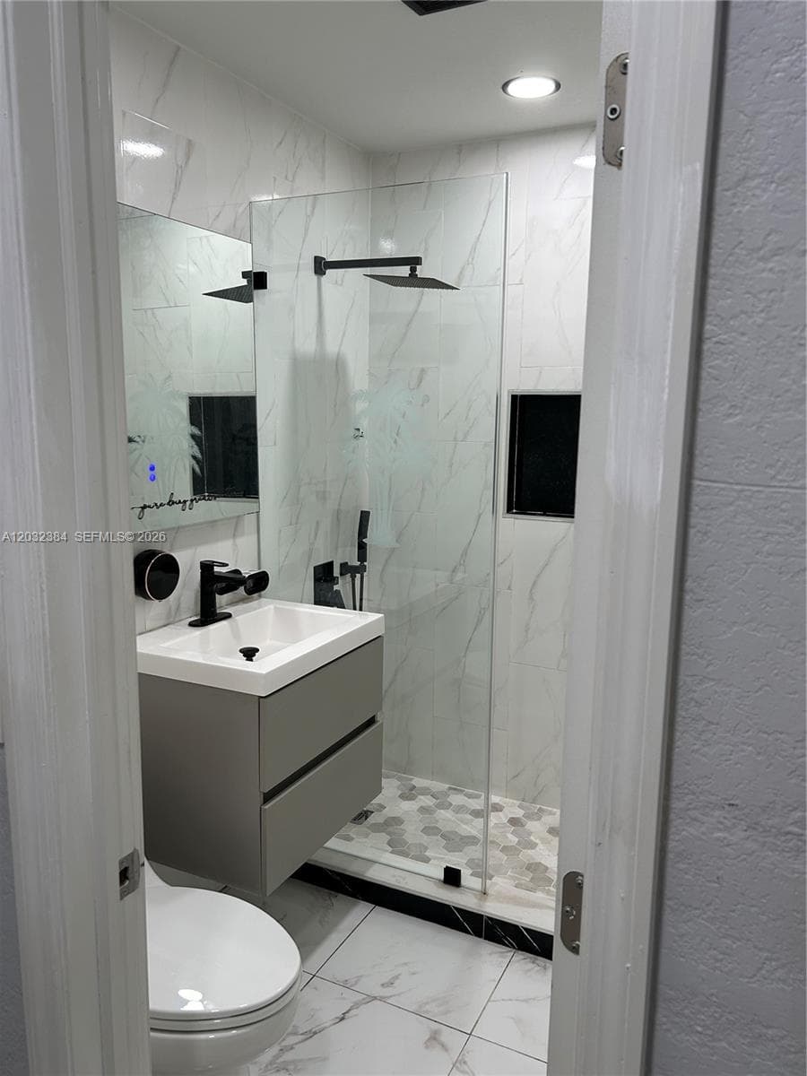 633 E 22nd St, Hialeah FL 33013 — 15