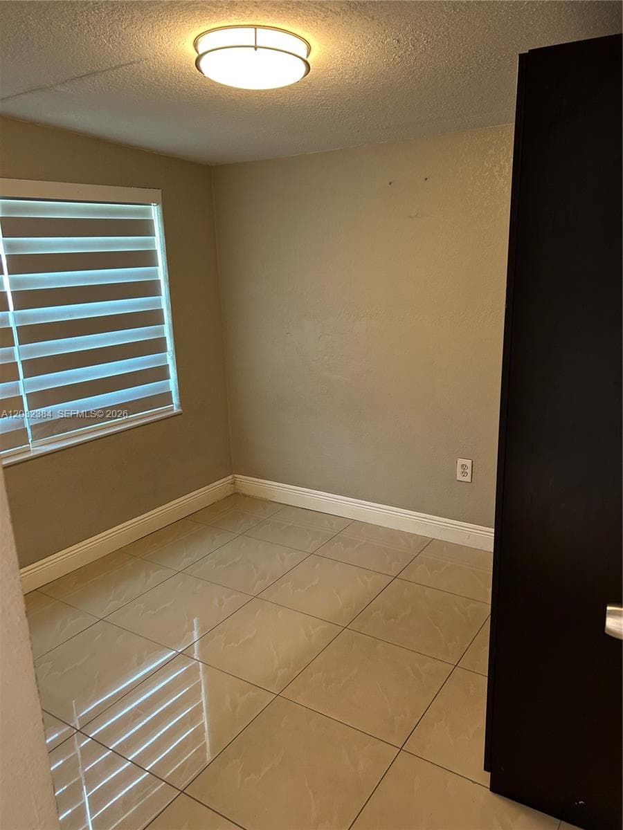 633 E 22nd St, Hialeah FL 33013 — 8